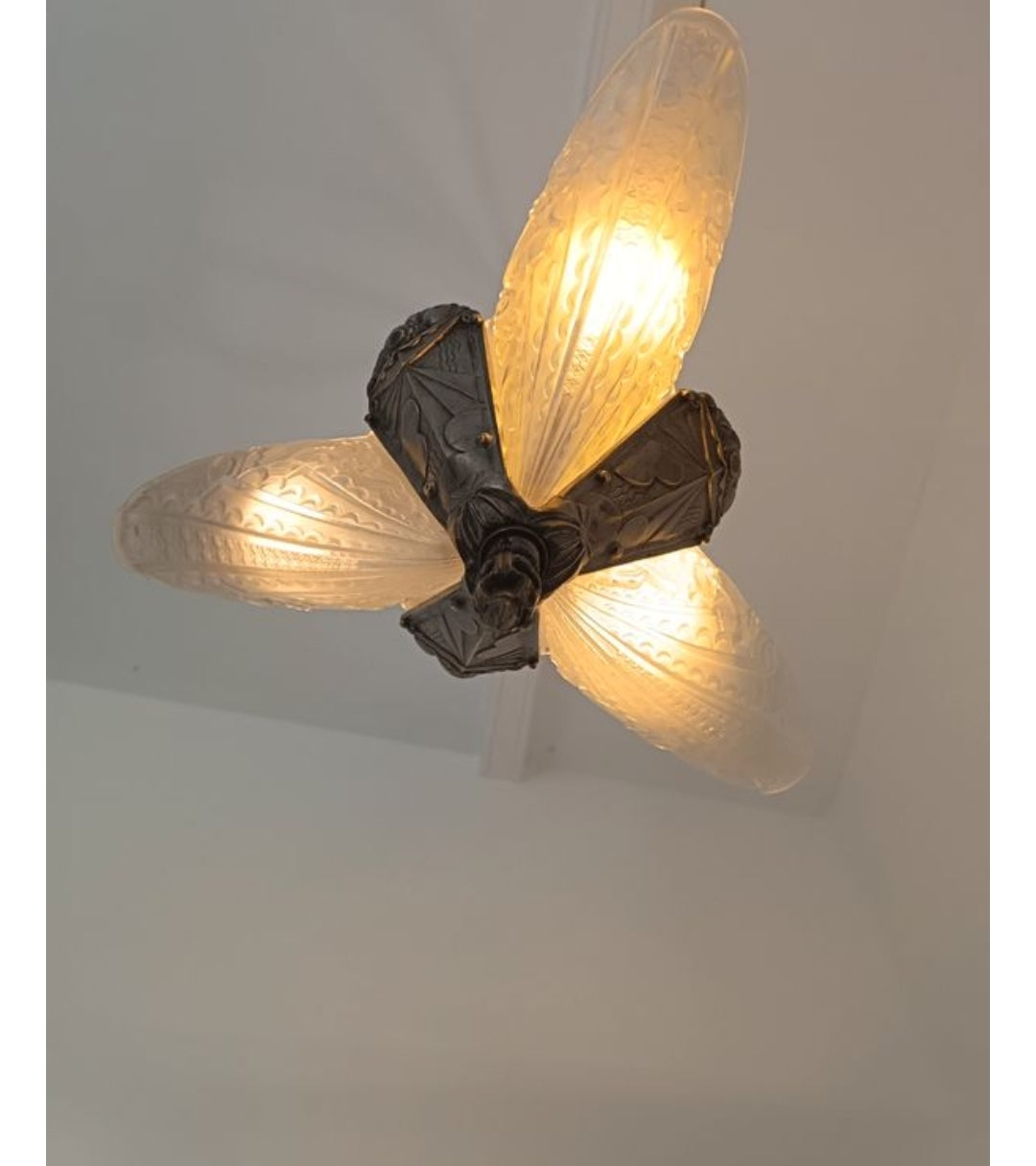 Lustre signé Donna Paris