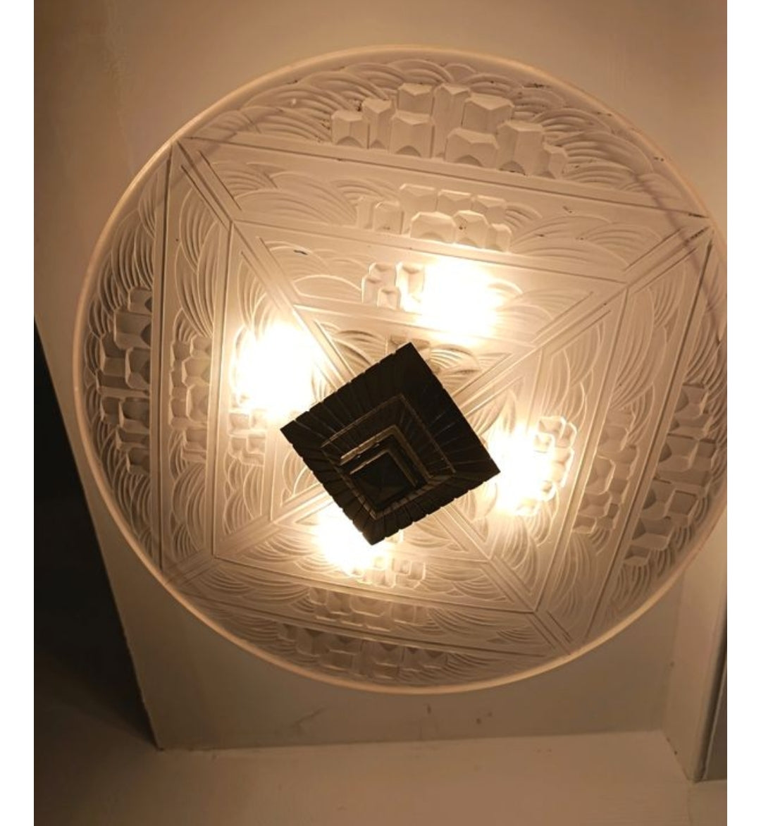 Lustre signé André Neut